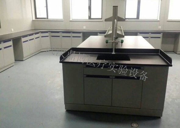 武漢實驗臺:實驗臺墻壁周圍為什么要做密封？
